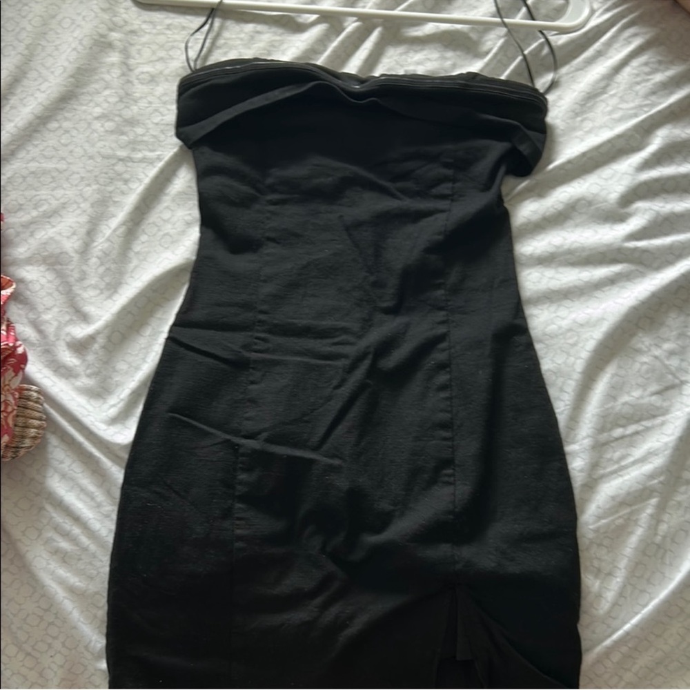 Chic Black Strapless Dress